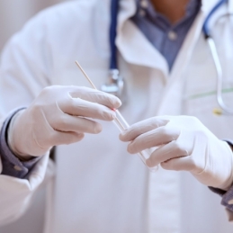 Nitrilhandschuh, weiss, puderfrei, Gr. XL/10, 100 Stk.